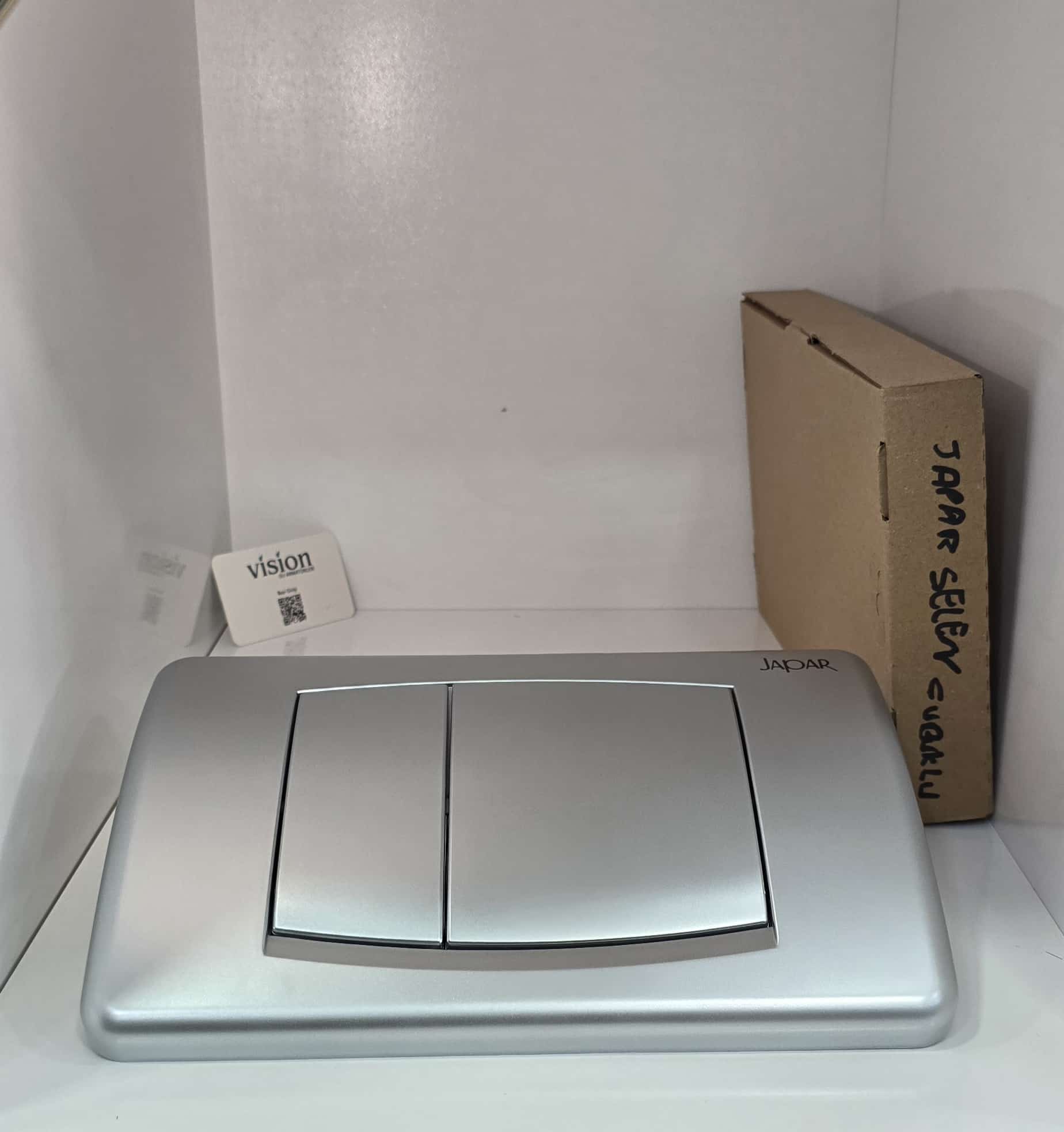 JAPAR BUTON PANELİ SELEN ÇUBUKLU